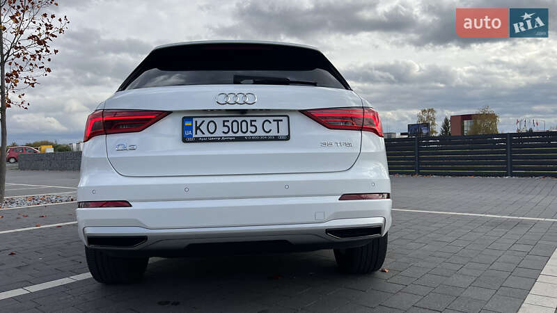 Позашляховик / Кросовер Audi Q3 2022 в Мукачевому