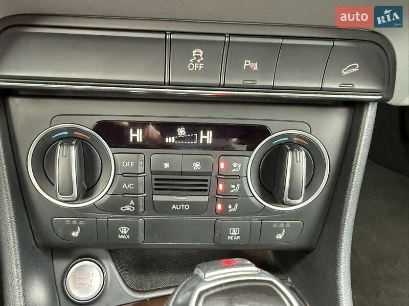 Внедорожник / Кроссовер Audi Q3 2015 в Львове