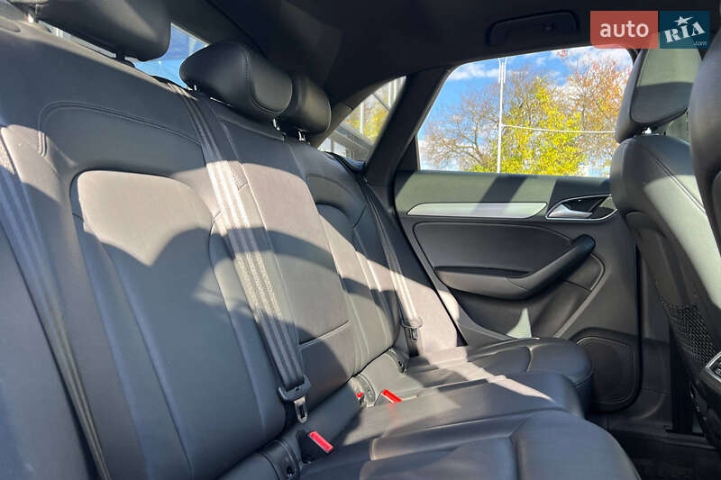 Внедорожник / Кроссовер Audi Q3 2018 в Ивано-Франковске