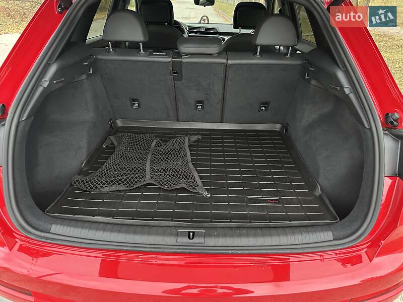 Позашляховик / Кросовер Audi Q3 2019 в Запоріжжі фото 9 Позашляховик / Кросовер Audi Q3 2019 в Запоріжжі