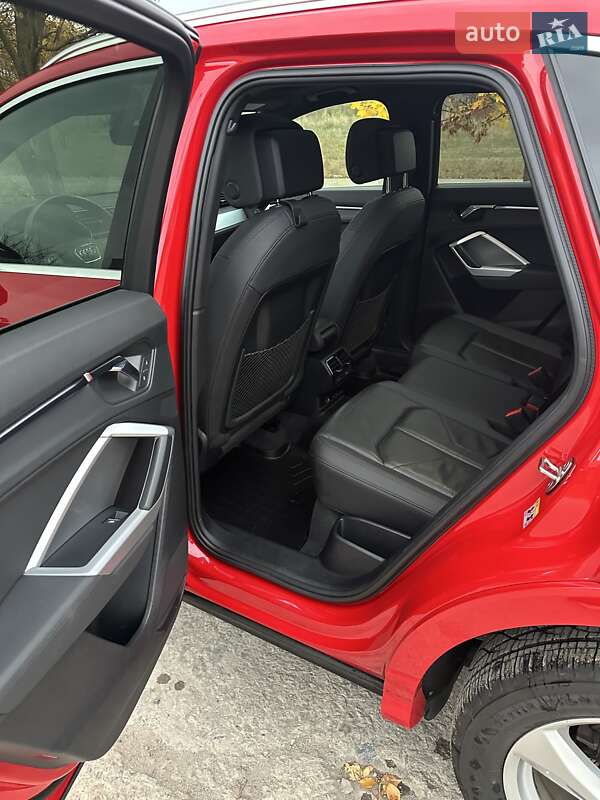 Позашляховик / Кросовер Audi Q3 2019 в Запоріжжі фото 11 Позашляховик / Кросовер Audi Q3 2019 в Запоріжжі