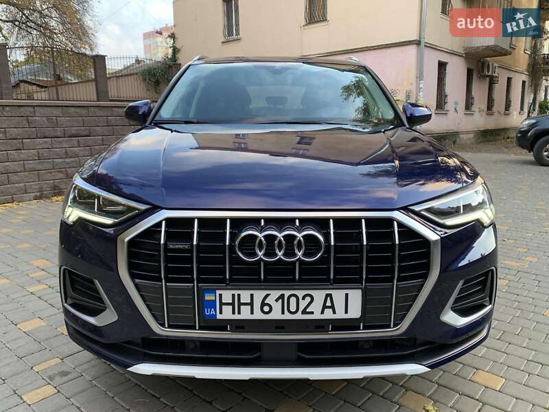 Позашляховик / Кросовер Audi Q3 2022 в Одесі
