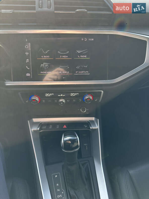 Внедорожник / Кроссовер Audi Q3 2019 в Тернополе