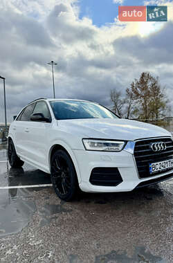 Внедорожник / Кроссовер Audi Q3 2017 в Киеве