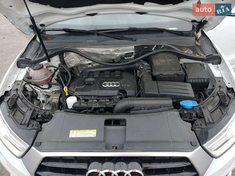 Позашляховик / Кросовер Audi Q3 2016 в Чернівцях