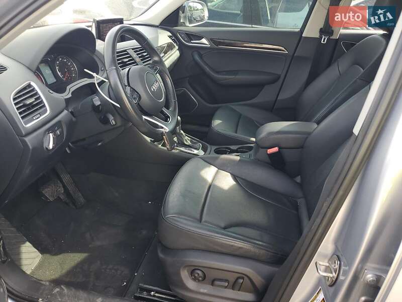 Позашляховик / Кросовер Audi Q3 2015 в Черкасах фото 7 Позашляховик / Кросовер Audi Q3 2015 в Черкасах