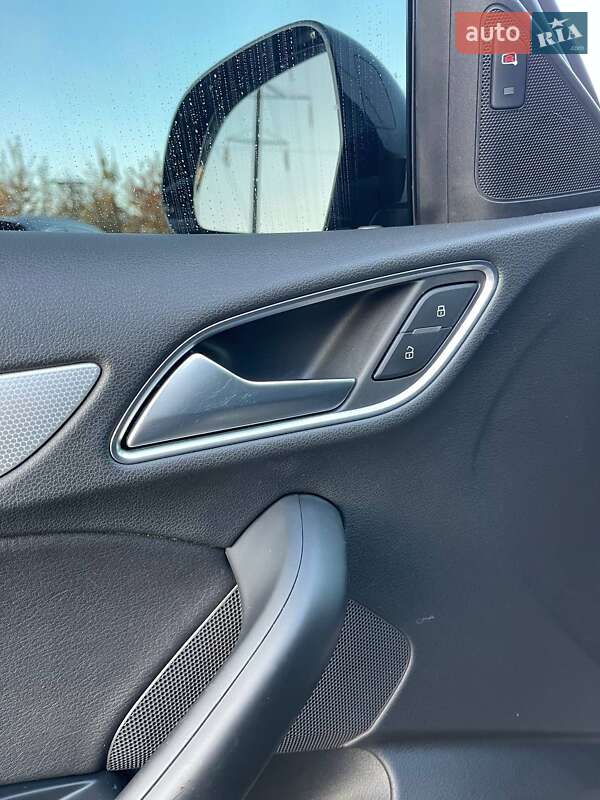 Позашляховик / Кросовер Audi Q3 2016 в Львові