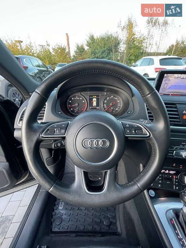 Позашляховик / Кросовер Audi Q3 2016 в Львові
