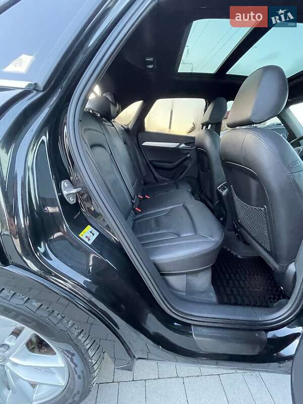 Позашляховик / Кросовер Audi Q3 2016 в Львові