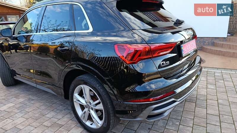 Внедорожник / Кроссовер Audi Q3 2019 в Стрые