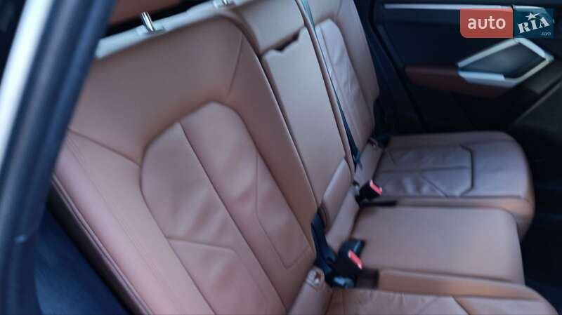 Внедорожник / Кроссовер Audi Q3 2019 в Стрые