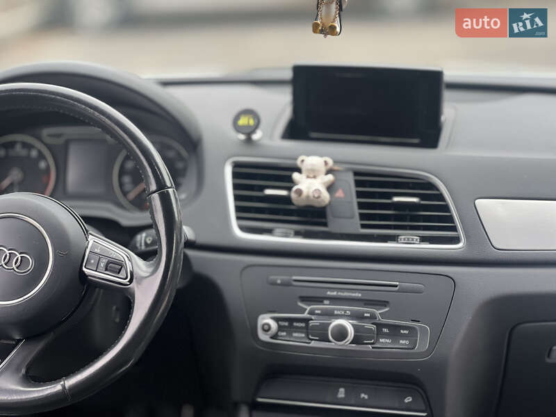 Внедорожник / Кроссовер Audi Q3 2018 в Днепре