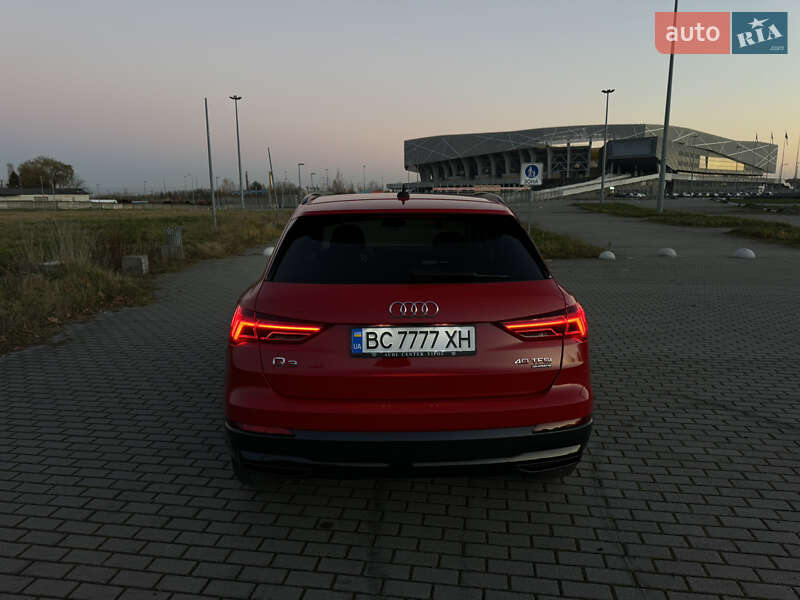 Позашляховик / Кросовер Audi Q3 2021 в Львові
