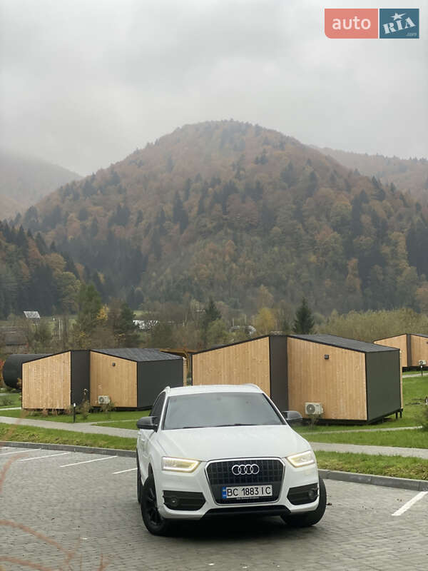Позашляховик / Кросовер Audi Q3 2012 в Львові