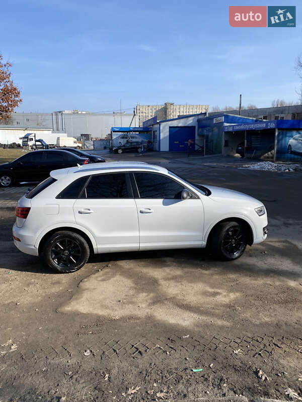 Позашляховик / Кросовер Audi Q3 2012 в Львові