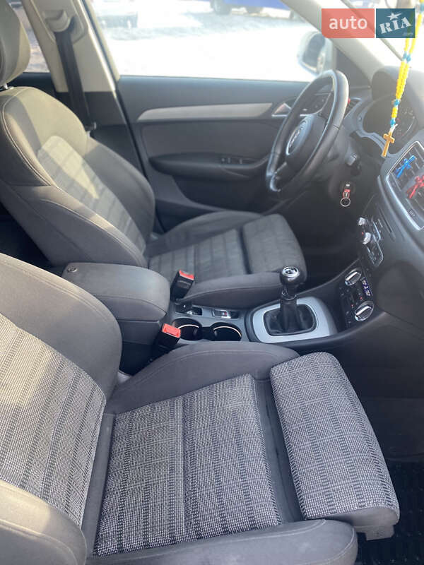 Позашляховик / Кросовер Audi Q3 2012 в Львові