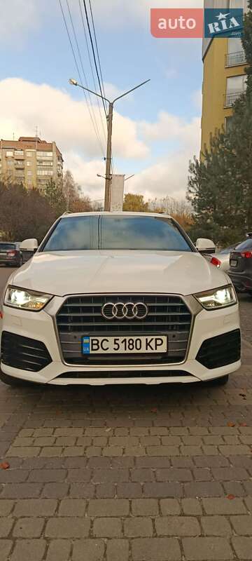 Внедорожник / Кроссовер Audi Q3 2017 в Львове