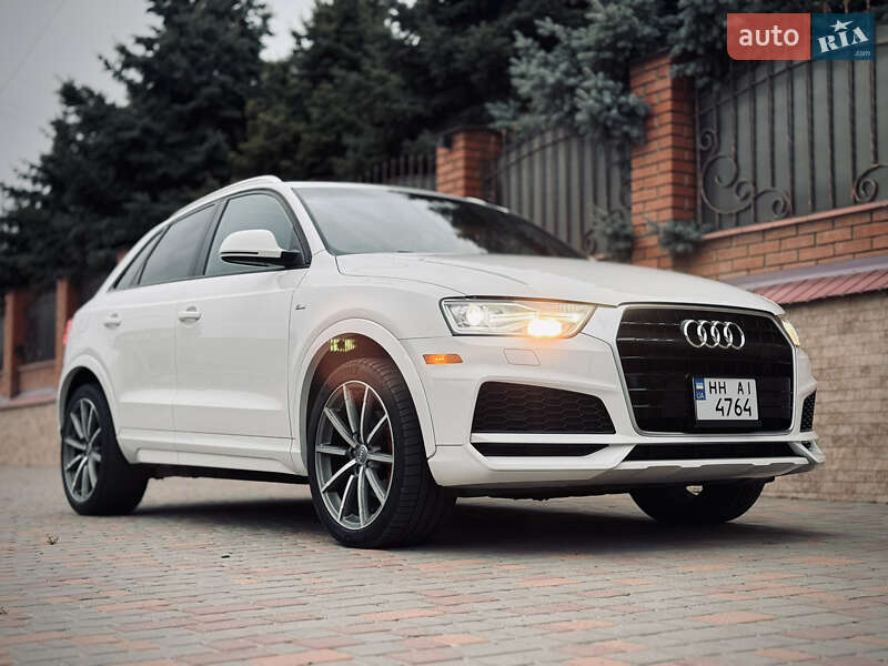 Позашляховик / Кросовер Audi Q3 2017 в Одесі