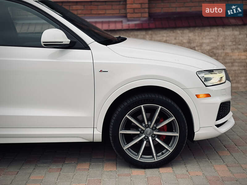 Позашляховик / Кросовер Audi Q3 2017 в Одесі