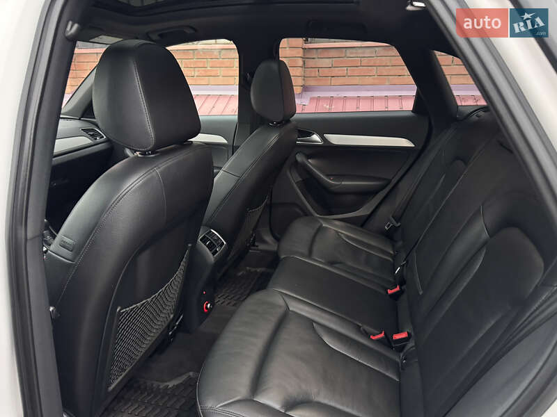 Позашляховик / Кросовер Audi Q3 2017 в Одесі