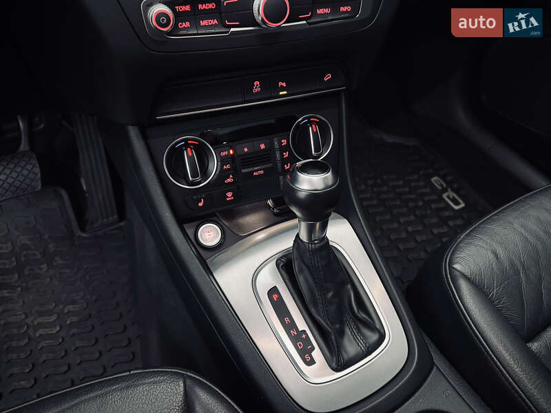 Позашляховик / Кросовер Audi Q3 2017 в Одесі