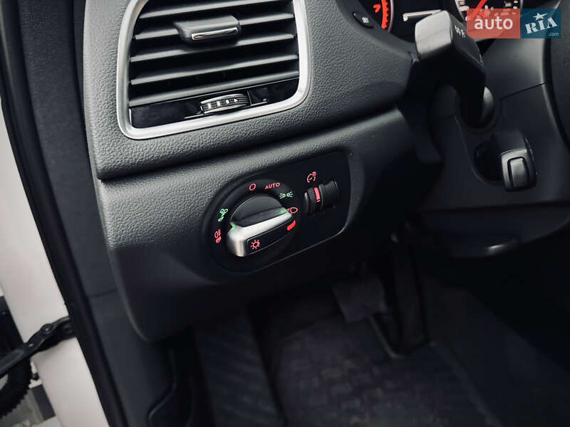 Позашляховик / Кросовер Audi Q3 2017 в Одесі