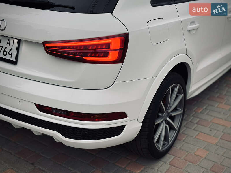 Позашляховик / Кросовер Audi Q3 2017 в Одесі