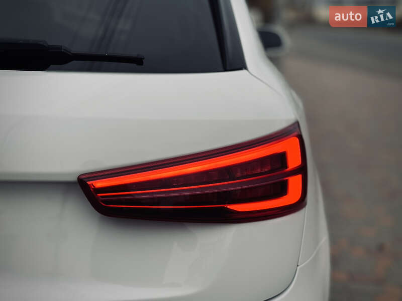 Позашляховик / Кросовер Audi Q3 2017 в Одесі