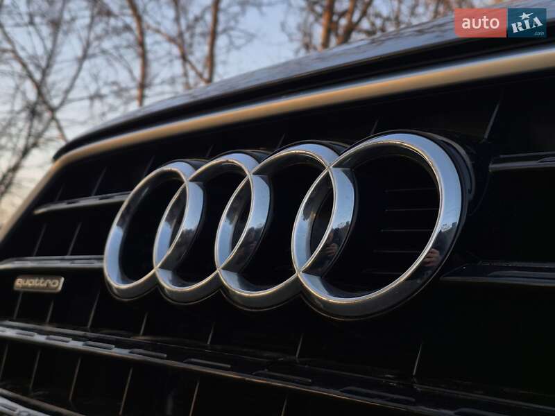 Позашляховик / Кросовер Audi Q3 2016 в Львові