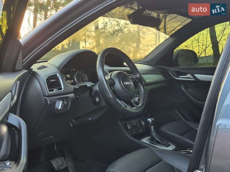 Позашляховик / Кросовер Audi Q3 2016 в Львові