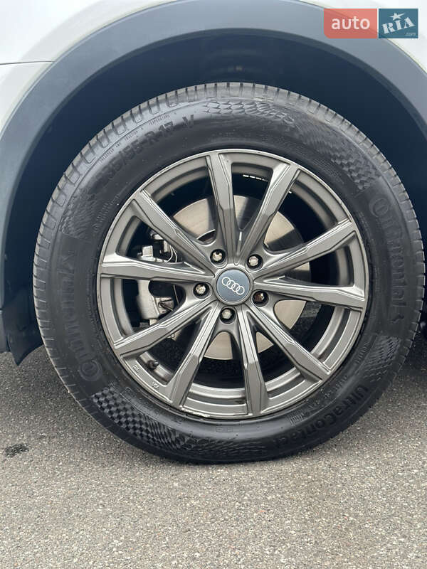 Позашляховик / Кросовер Audi Q3 2015 в Києві