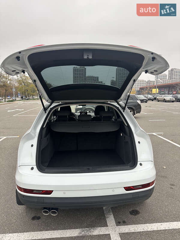 Позашляховик / Кросовер Audi Q3 2015 в Києві