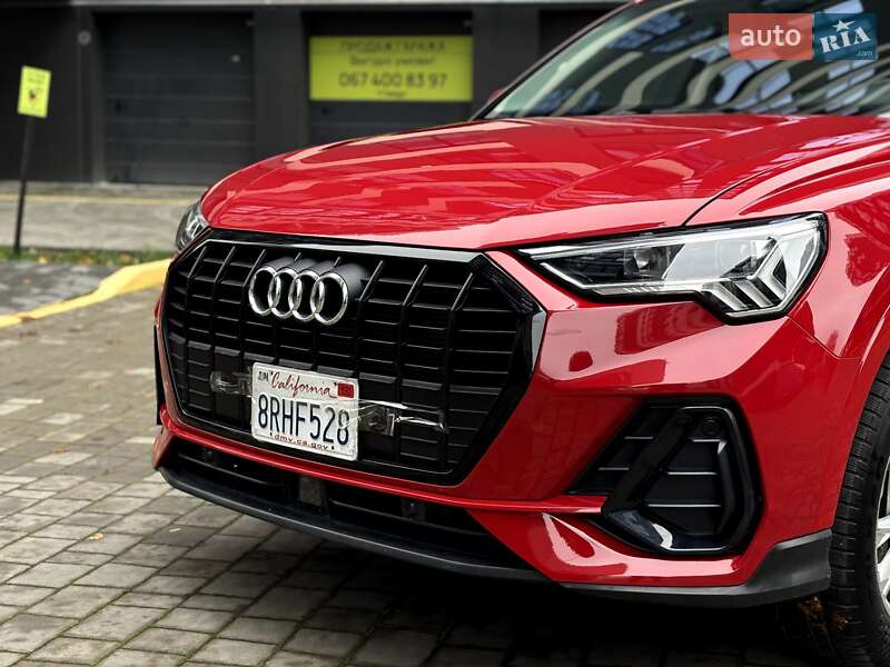Позашляховик / Кросовер Audi Q3 2020 в Івано-Франківську