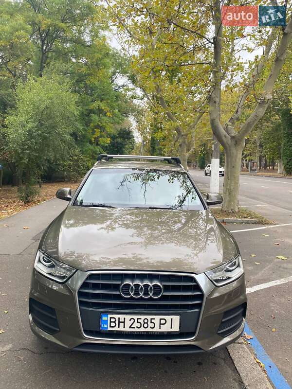 Позашляховик / Кросовер Audi Q3 2016 в Одесі