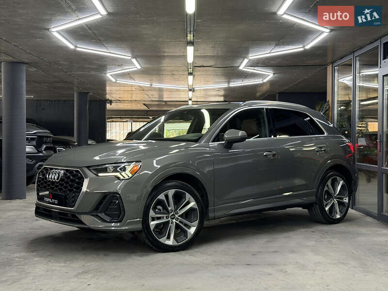 Позашляховик / Кросовер Audi Q3 2020 в Одесі