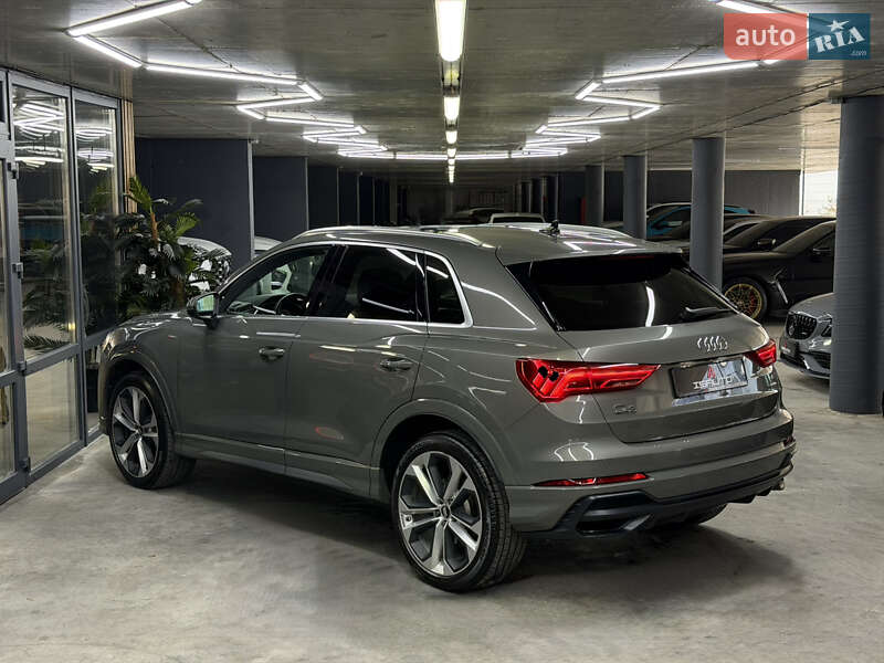 Позашляховик / Кросовер Audi Q3 2020 в Одесі