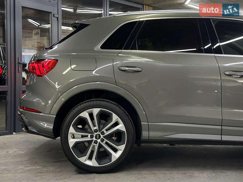 Позашляховик / Кросовер Audi Q3 2020 в Одесі