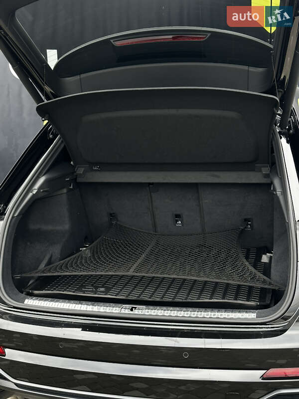 Позашляховик / Кросовер Audi Q3 2019 в Львові фото 23 Позашляховик / Кросовер Audi Q3 2019 в Львові