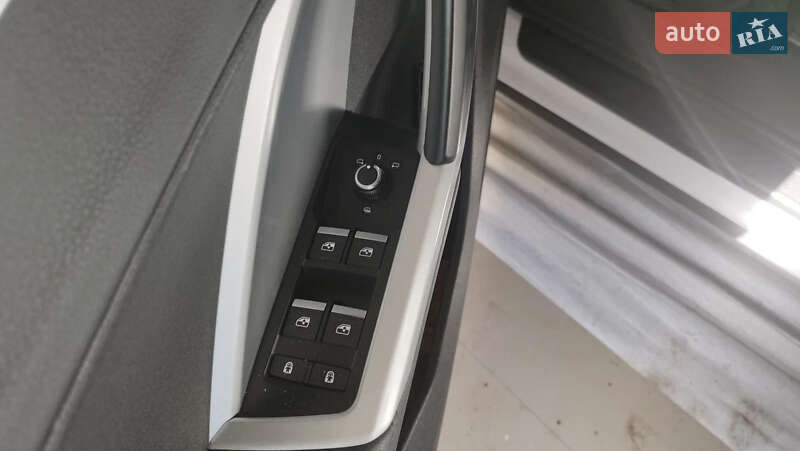 Внедорожник / Кроссовер Audi Q3 2021 в Одессе фото 10 Внедорожник / Кроссовер Audi Q3 2021 в Одессе