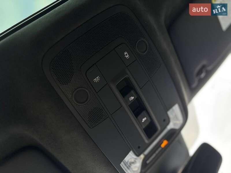 Внедорожник / Кроссовер Audi Q3 2020 в Стрые