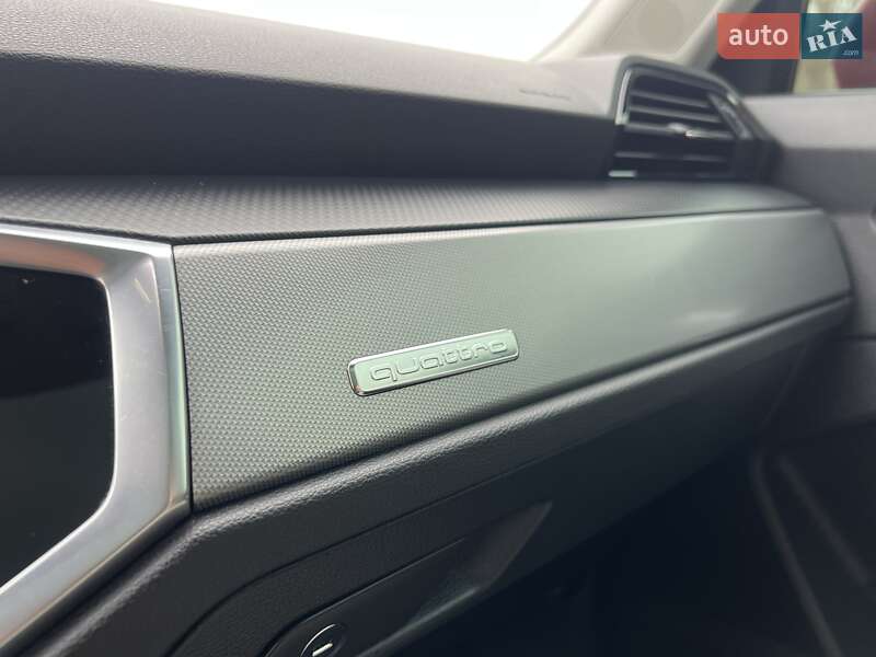 Внедорожник / Кроссовер Audi Q3 2020 в Ровно