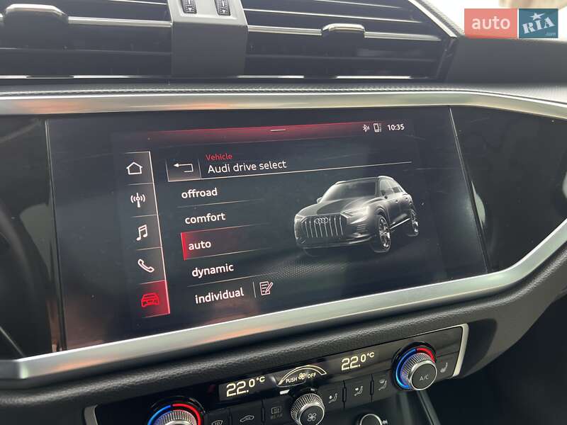 Внедорожник / Кроссовер Audi Q3 2020 в Ровно