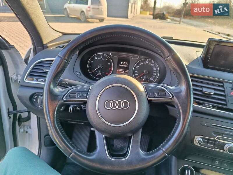Позашляховик / Кросовер Audi Q3 2015 в Хотині фото 17 Позашляховик / Кросовер Audi Q3 2015 в Хотині