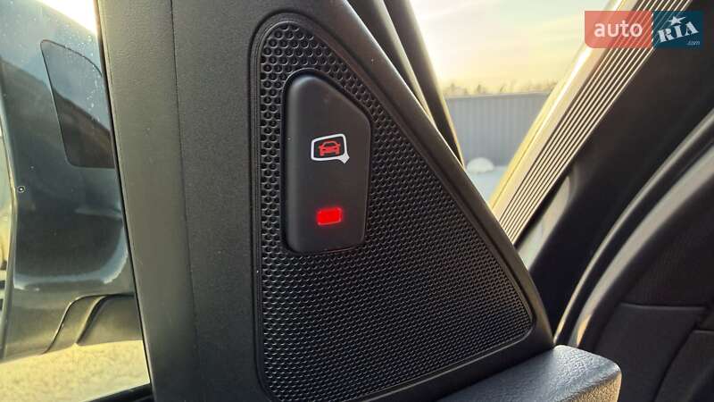 Позашляховик / Кросовер Audi Q3 2017 в Києві