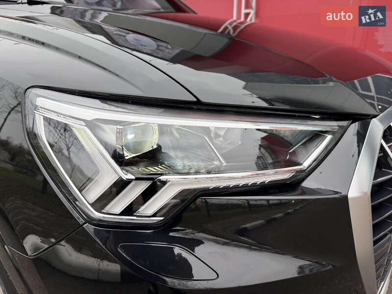 Позашляховик / Кросовер Audi Q3 2020 в Києві