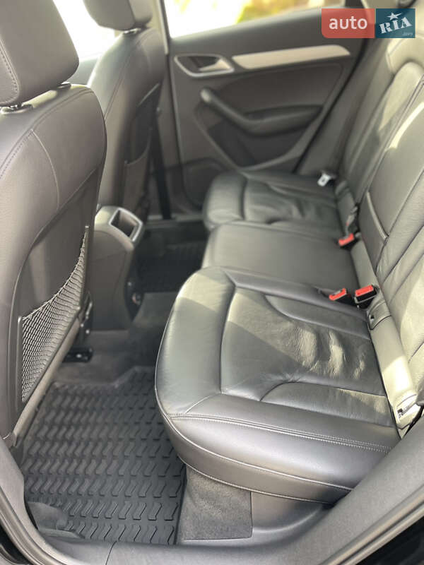 Позашляховик / Кросовер Audi Q3 2017 в Тернополі