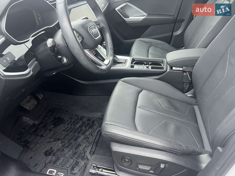 Позашляховик / Кросовер Audi Q3 2023 в Сумах фото 34 Позашляховик / Кросовер Audi Q3 2023 в Сумах