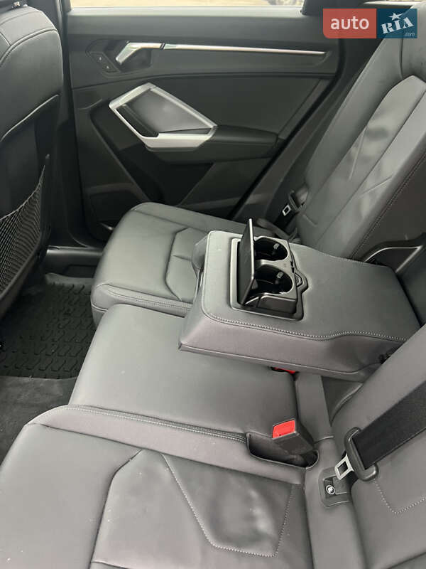 Позашляховик / Кросовер Audi Q3 2023 в Сумах фото 41 Позашляховик / Кросовер Audi Q3 2023 в Сумах