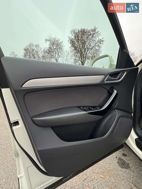 Позашляховик / Кросовер Audi Q3 2012 в Дніпрі фото 6 Позашляховик / Кросовер Audi Q3 2012 в Дніпрі