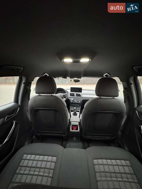 Позашляховик / Кросовер Audi Q3 2012 в Дніпрі фото 13 Позашляховик / Кросовер Audi Q3 2012 в Дніпрі